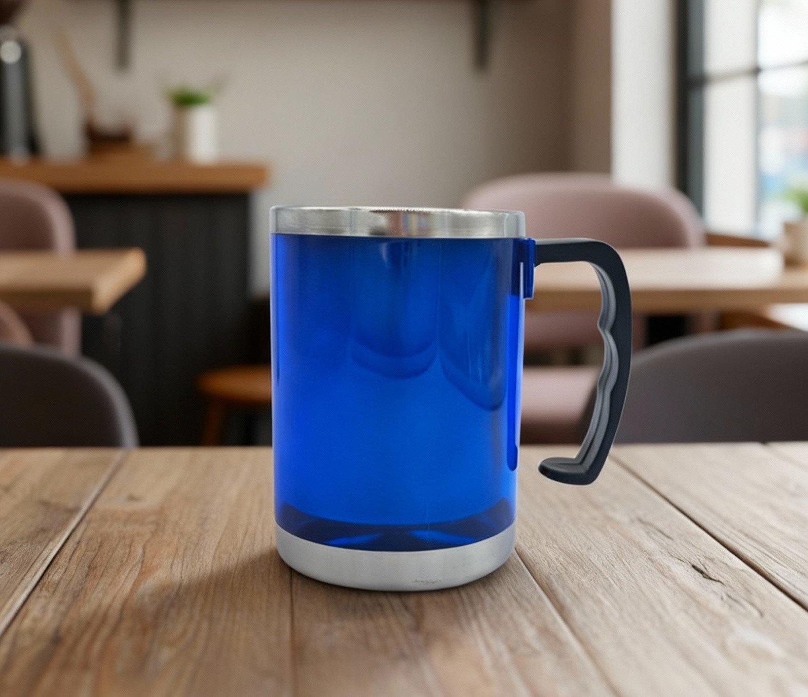 JARRO DE ALUMINIO Y PLÁSTICO